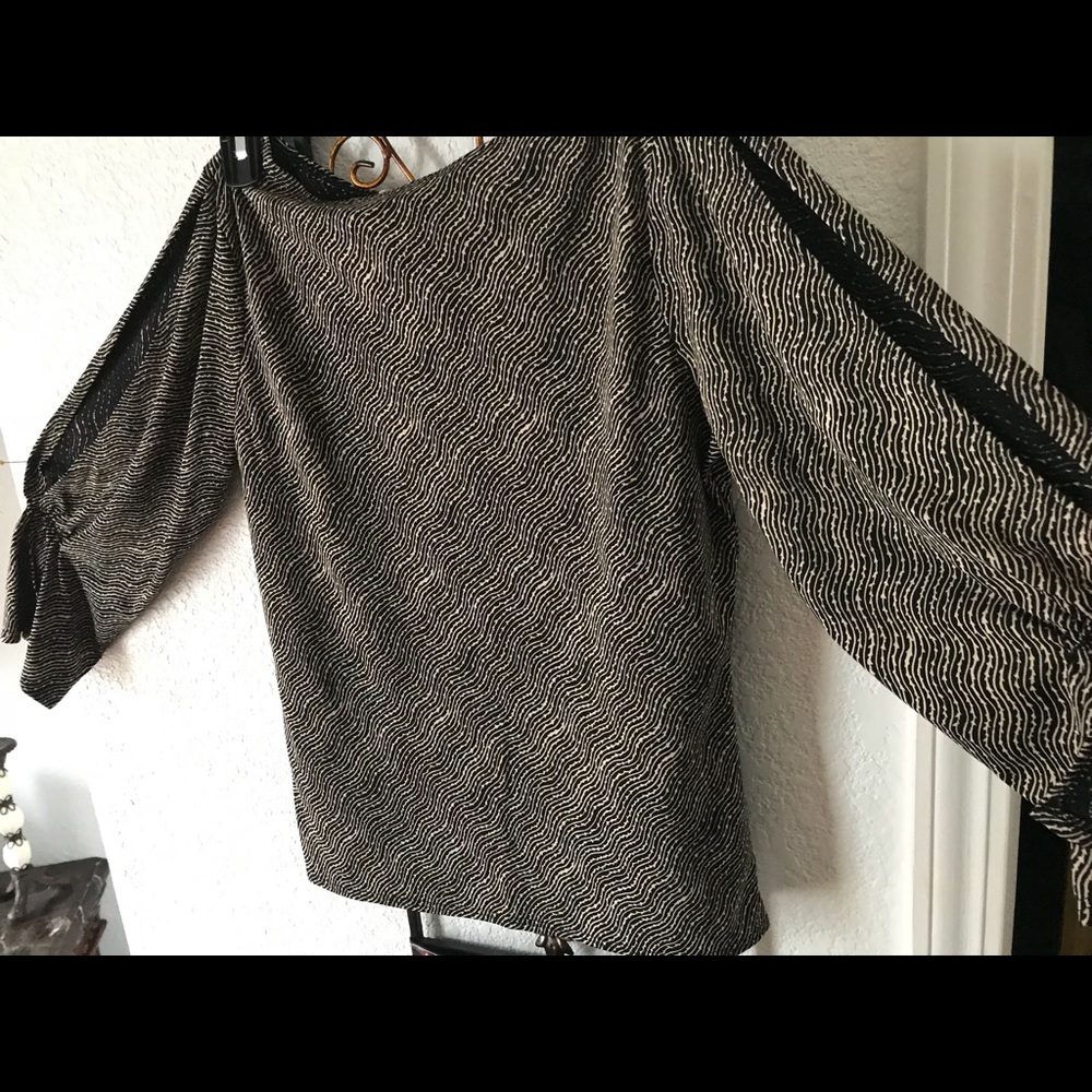 Shirts sleeves - Picture 3 of 4